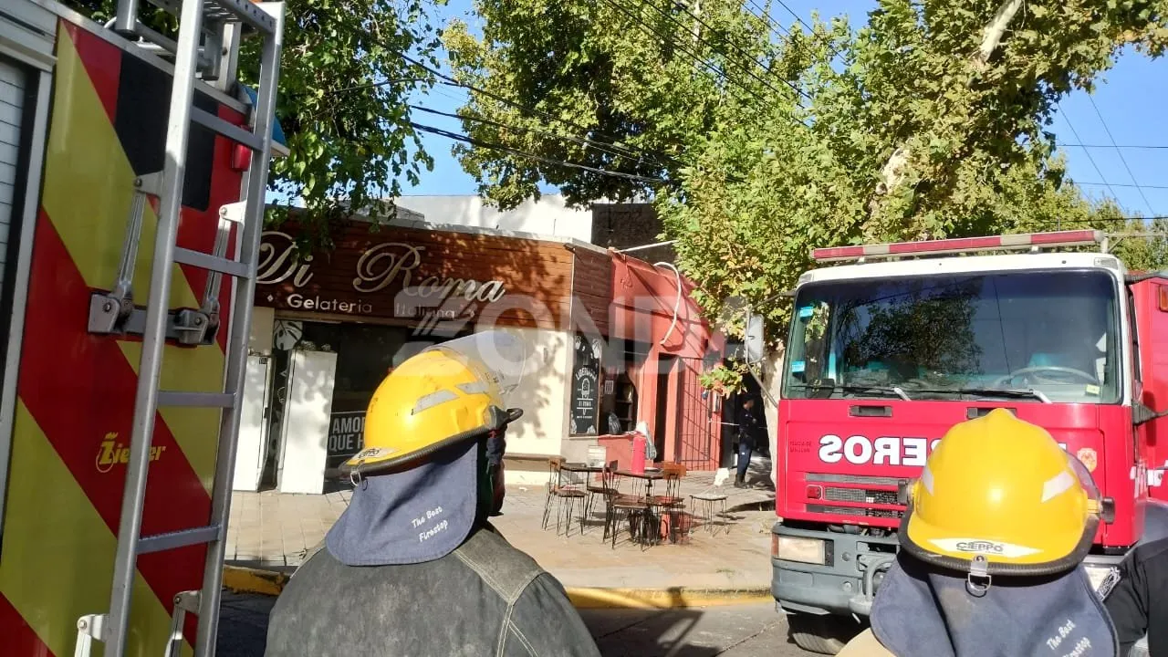 incendio en Di Roma (5).jpg