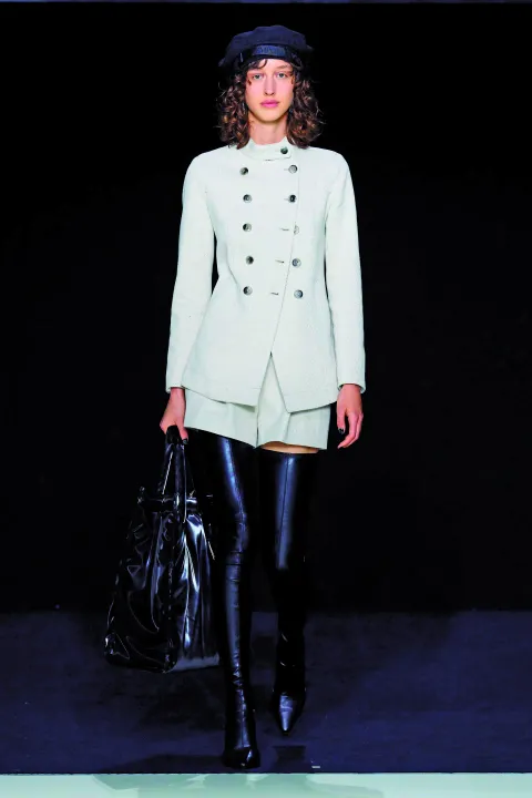 00001-emporio-armani-fall-2023-ready-to-wear-credit-gorunway.jpg