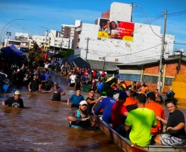 Tragedia total en Brasil: la inundación ya mató a 136 personas