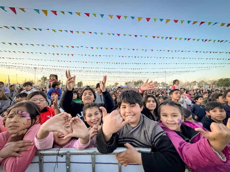 WhatsApp Image 2025-08-23 at 10.48.14 PM.jpeg