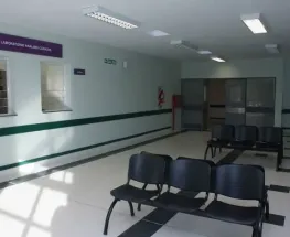 Condenan a una policía por dejar salir a una detenida que luego se fugó en Albardón