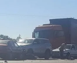 Un siniestro entre tres vehículos alteró la circulación en Ruta 40, en Pocito