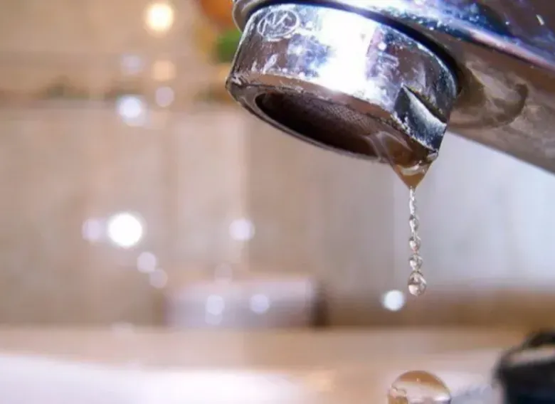 Refuerzan la atención y recomiendan cuidar el agua potable ante ráfagas intensas
