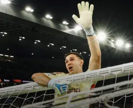 Aston Villa se quedó con la Europa League con Buendía como figura y Martínez decisivo