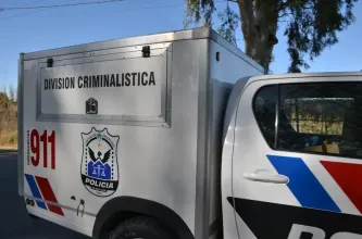 Una mujer perdió la vida tras un choque entre una moto y un camión en La Bebida